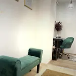 Jsn House - Private Parking & Premium Services