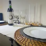 Διαμέρισμα Jsn House - Private Parking & Premium Services *