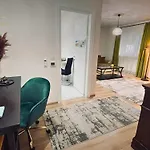 Διαμέρισμα Jsn House - Private Parking & Premium Services Βουκουρέστι