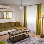 Jsn House - Private Parking & Premium Services