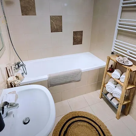 Apartament Jsn House - Private Parking & Premium Services