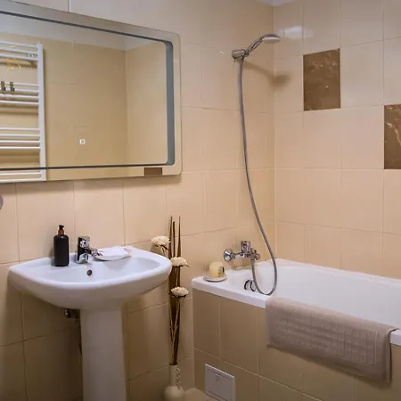 Jsn House - Private Parking & Premium Services Apartament Bukareszt