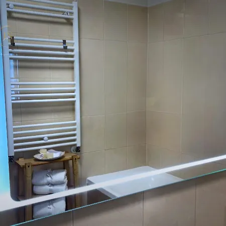 Jsn House - Private Parking & Premium Services