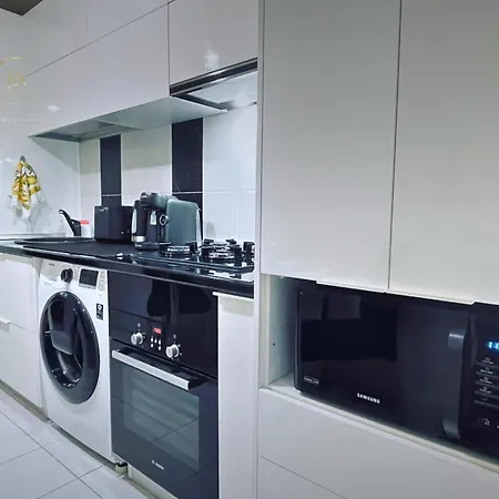 Apartment Jsn House - Private Parking & Premium Services Bucharest