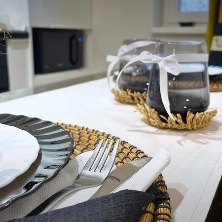 Jsn House - Private Parking & Premium Services Apartament Bukareszt
