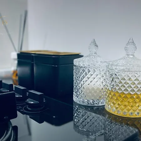 Jsn House - Private Parking & Premium Services Appartamento *