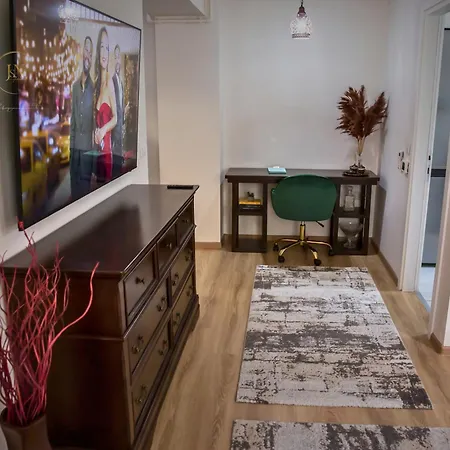 Jsn House - Private Parking & Premium Services