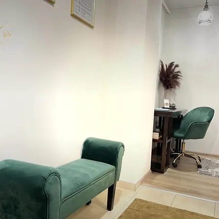 Jsn House - Private Parking & Premium Services