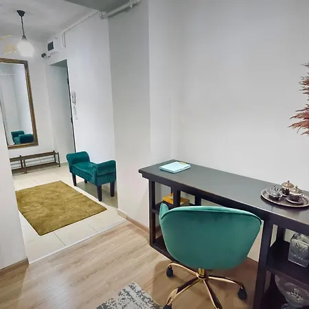 Jsn House - Private Parking & Premium Services Apartmán *