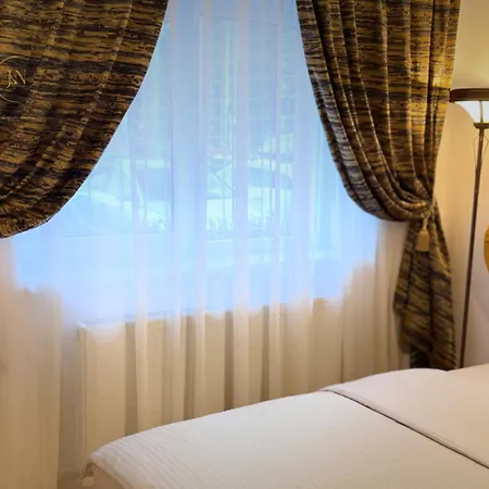 Jsn House - Private Parking & Premium Services Appartamento Bucarest