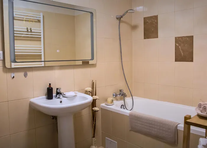 Jsn House - Private Parking & Premium Services Apartment Bucharest