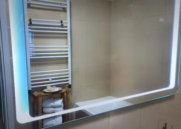 Jsn House - Private Parking & Premium Services