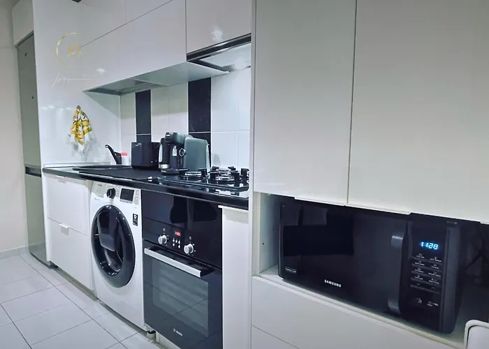 Apartment Jsn House - Private Parking & Premium Services Bucharest