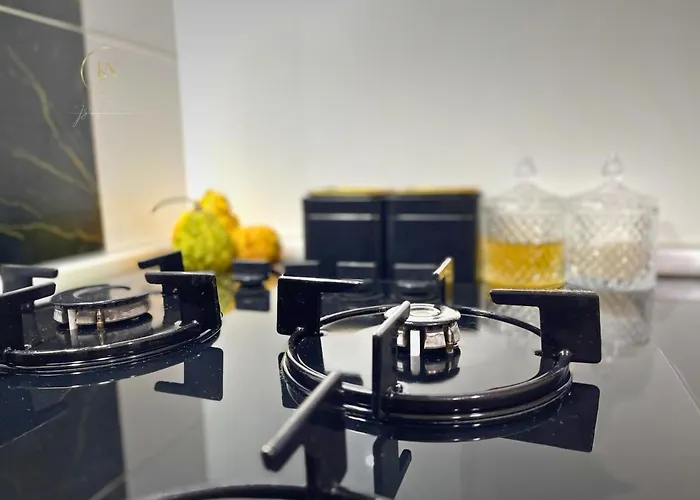 Apartment Jsn House - Private Parking & Premium Services Bucharest