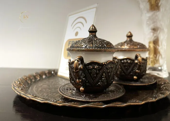 Jsn House - Private Parking & Premium Services