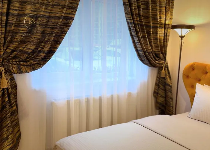 Jsn House - Private Parking & Premium Services Apartment Bucharest